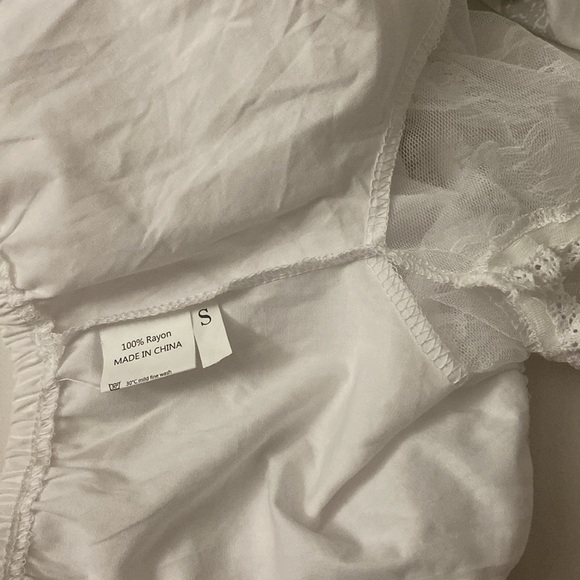 Oktoberfest Dirndl Blouse - Picture 6 of 6